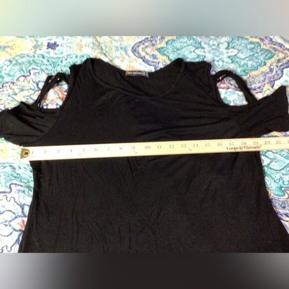 Black XL Crew Neck Short Sleeve Top by Amazon (14L) - Picture 4 of 6